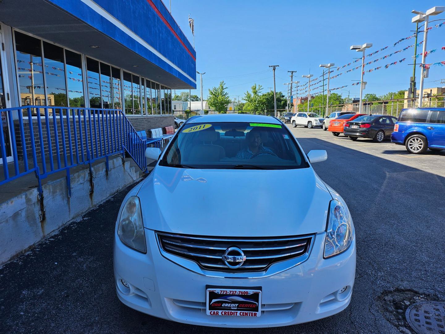 2011 WHITE Nissan Altima 2.5 S (1N4AL2AP1BN) with an 2.5L L4 DOHC 16V engine, located at 7600 S Western Ave., Chicago, IL, 60620, (773) 918-3980, 0.000000, 0.000000 - Photo#2